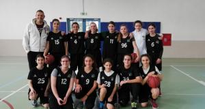2η θέση η ομάδα Μπάσκετ κοριτσιών Γυμνασίου