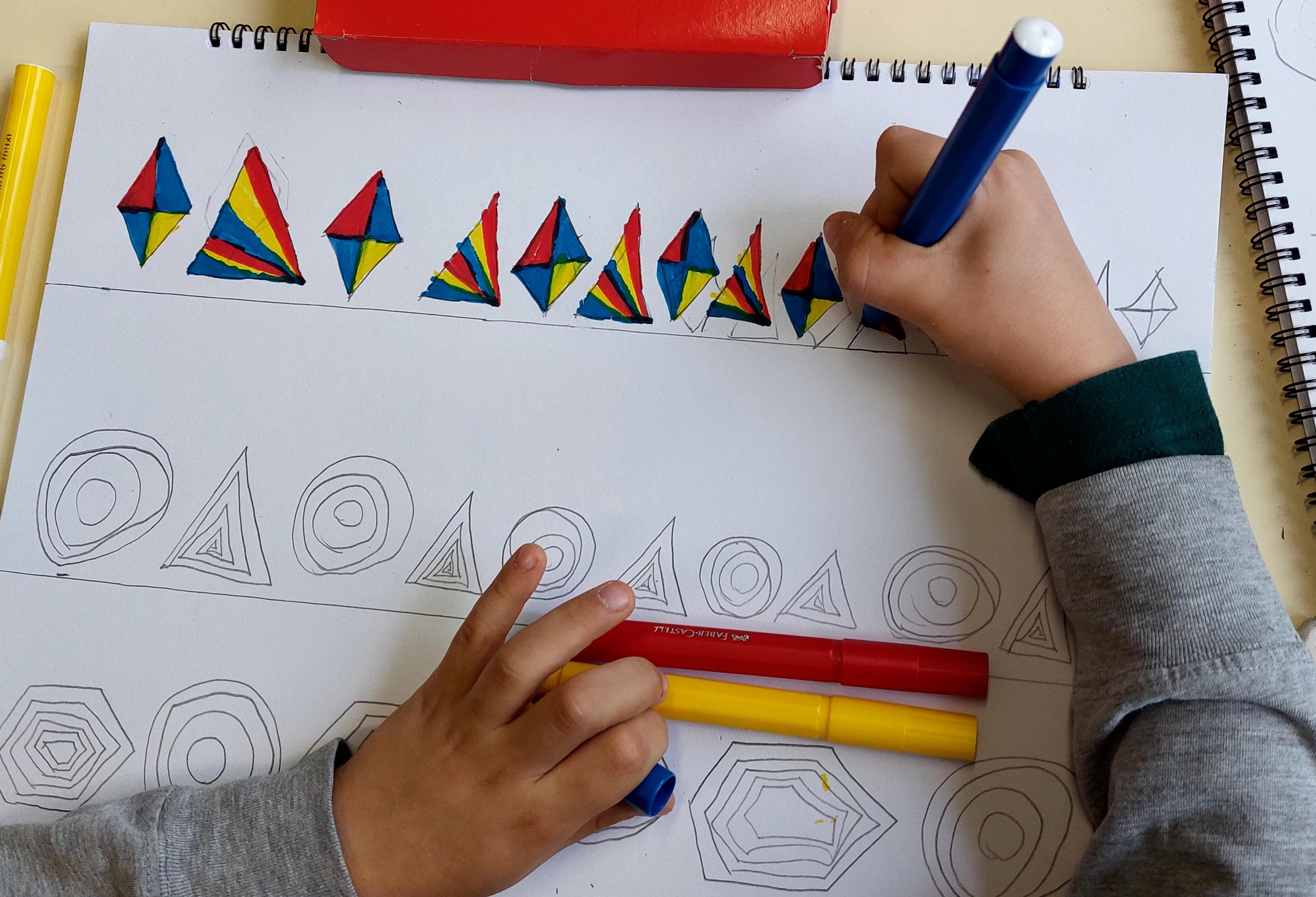 Μοτίβο και Ρυθμός με τα βασικά χρώματα από την α' τάξη