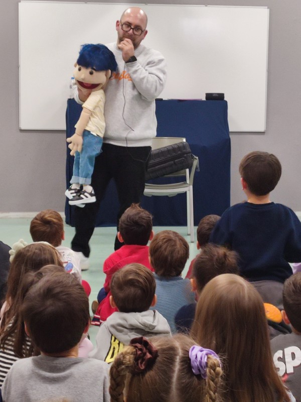 Βιβλιοπαρουσίαση χριστουγεννιάτικου βιβλίου στα Προνήπια