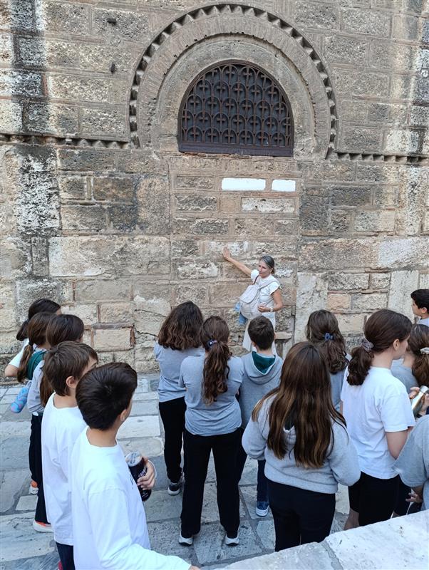 Επίσκεψη της ε’ τάξης στη Ρωμαϊκή Αγορά