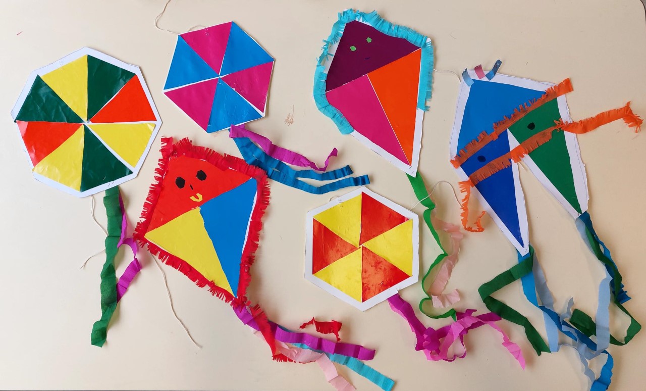 Οι χρωματιστοί χαρταετοί της α’ Δημοτικού!