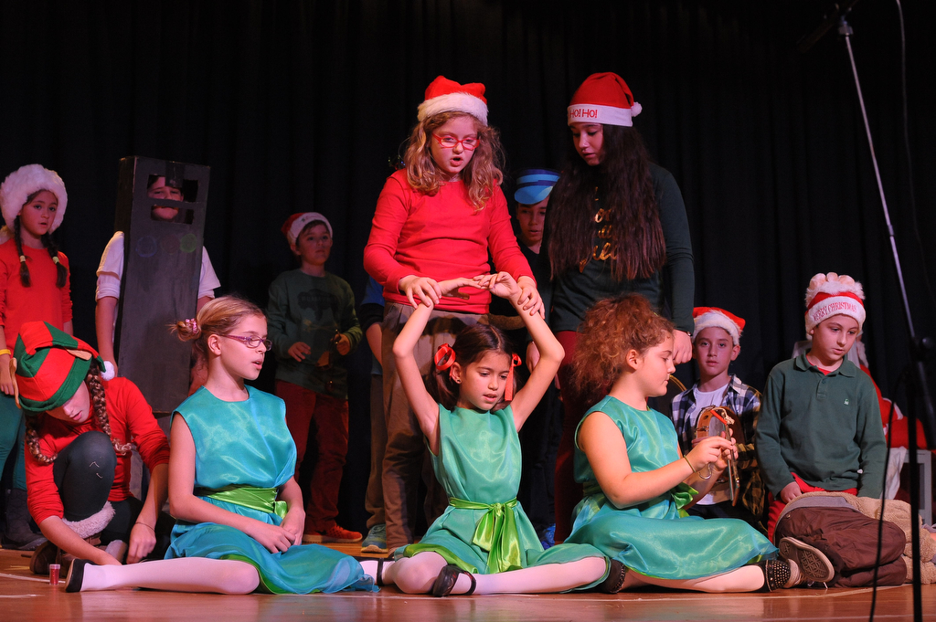 Xristougenna_megalo_dimotiko