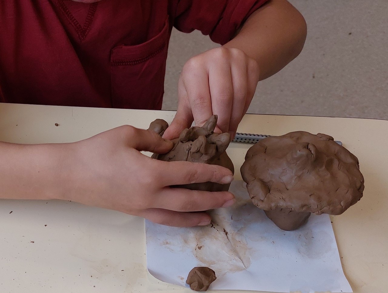 Πήλινες δημιουργίες από την α’ και β’ τάξη