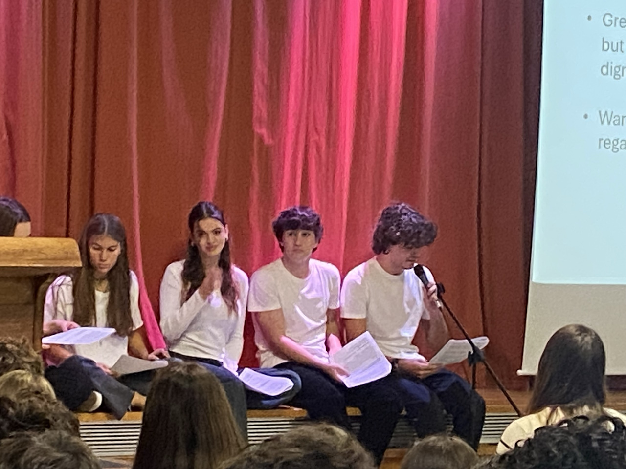 «Ανάμεσα στο χθες και το σήμερα»