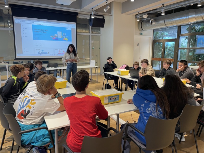 Τα παιδιά του Τμήματος Γερμανικών της Β΄ Γυμνασίου γίνονται… MINT Makers!