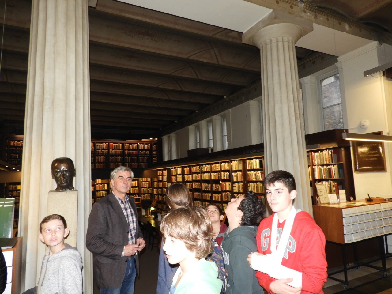 episkepsi_arhaiologiko_institoyto