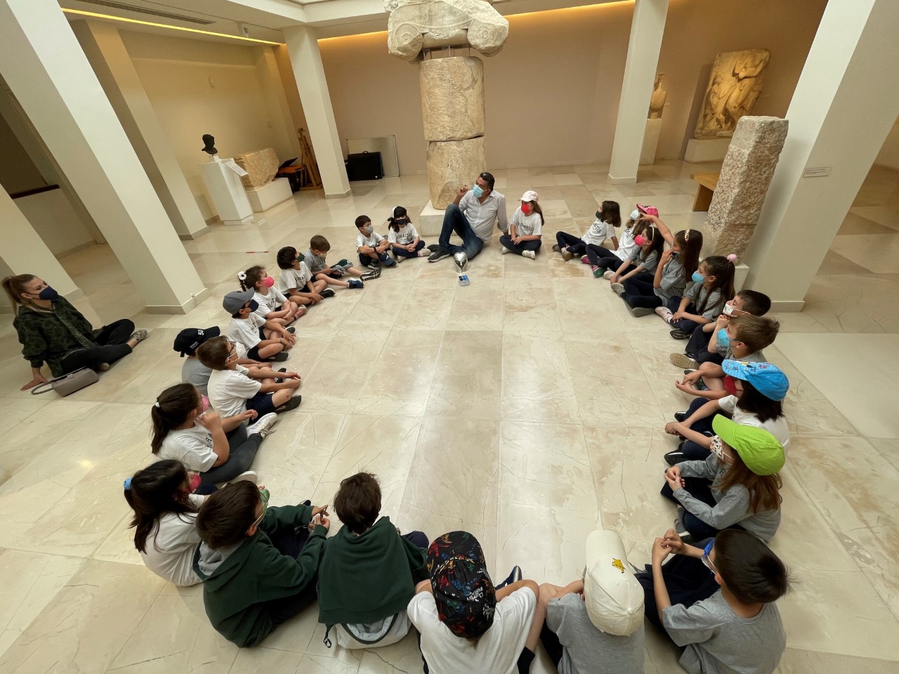 Επίσκεψη στον Αρχαιολογικό χώρο του Μαραθώνα