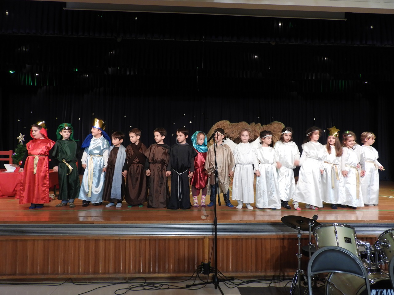 hristoygenniatiki_giorti_toy_mikroy_dimotikoy