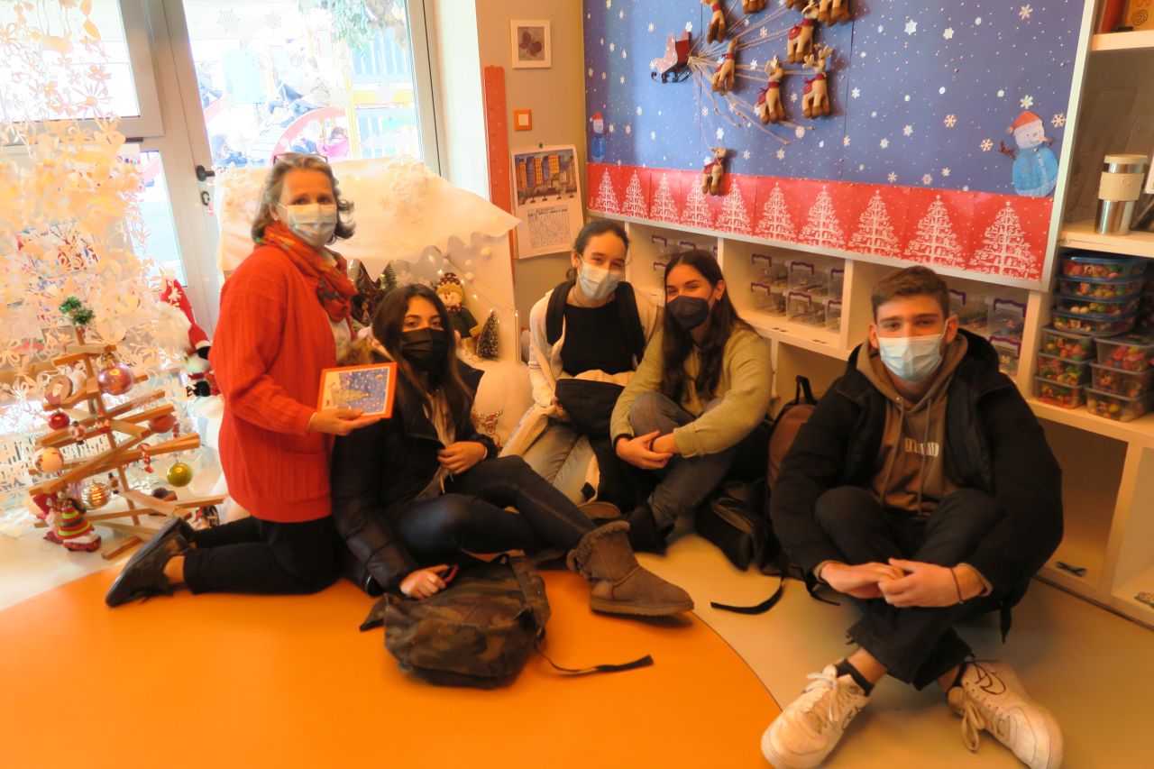 Χριστουγεννιάτικο ταχυδρομείο με αναμνήσεις