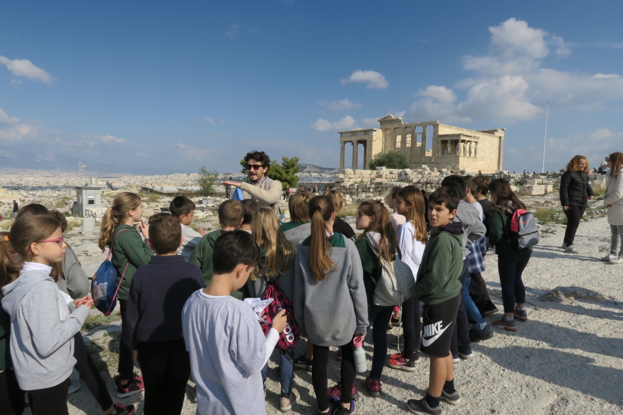 Η δ΄ τάξη στην Ακρόπολη