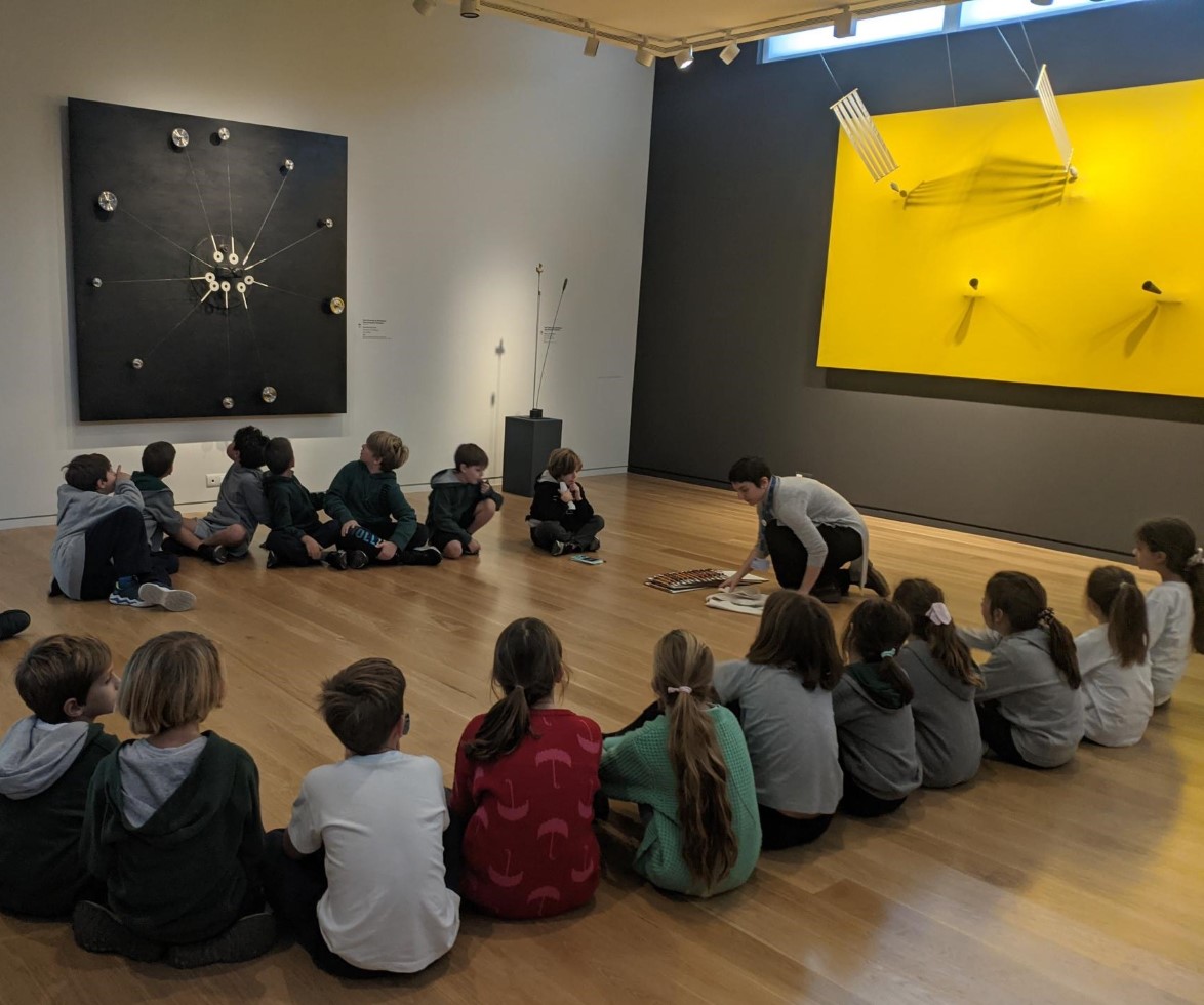 Η γ’ τάξη γνωρίζει τη Μοντέρνα Τέχνη στο Ίδρυμα Βασίλη και Ελίζας Γουλανδρή