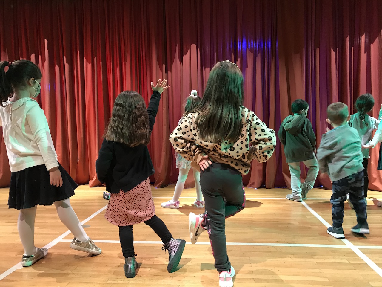 Η Μουσικοτάξη στο Θέατρο του Σχολείου