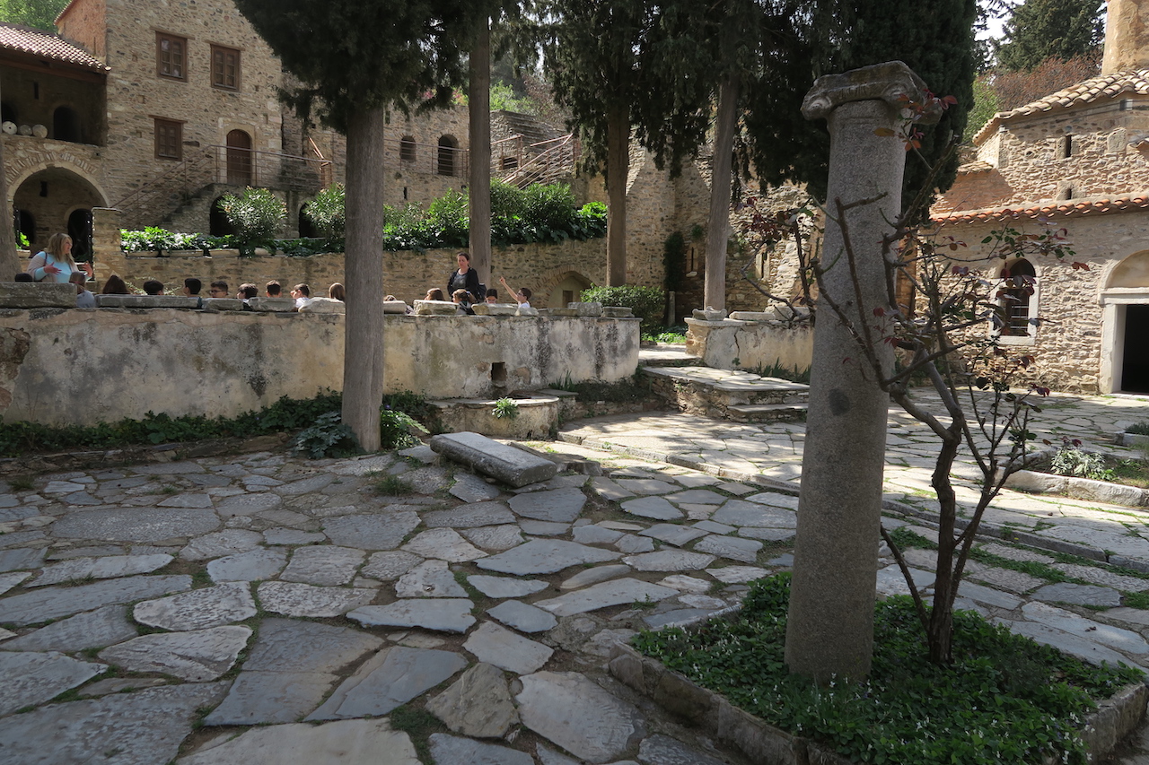  Η ε'  Δημοτικού επισκέπτεται το Αισθητικό Δάσος Υμηττού και τη Μονή Καισαριανής