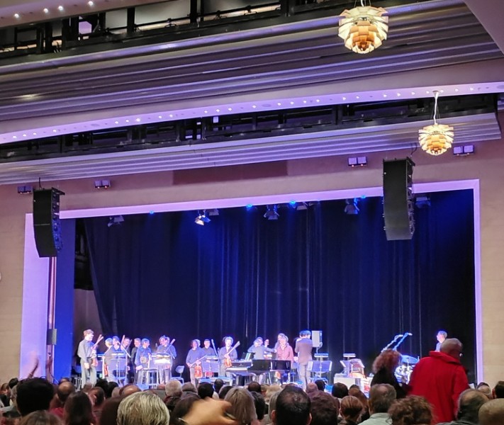 Η Πολιτιστική Ομάδα στο Μέγαρο Μουσικής