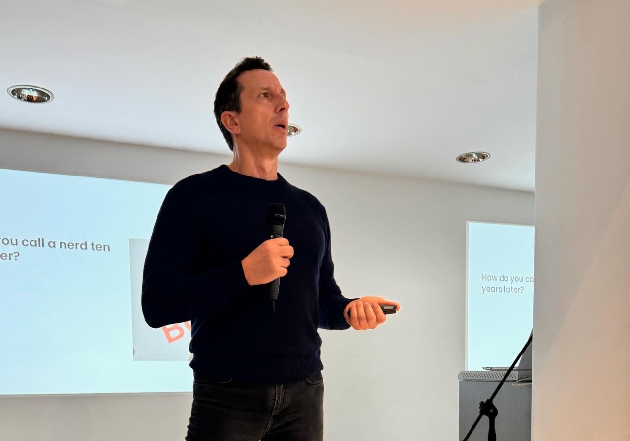 Παρουσίαση Στέφανου Λουκάκου στο ΙΒ