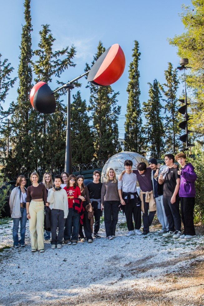 Ο όμιλος Φωτογραφίας Λυκείου-ΙΒ στο Ίδρυμα Takis