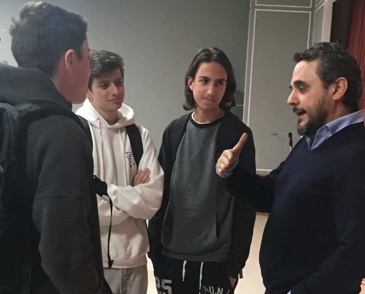 omilia_gia_tis_exartiseis_kai_to_alkool