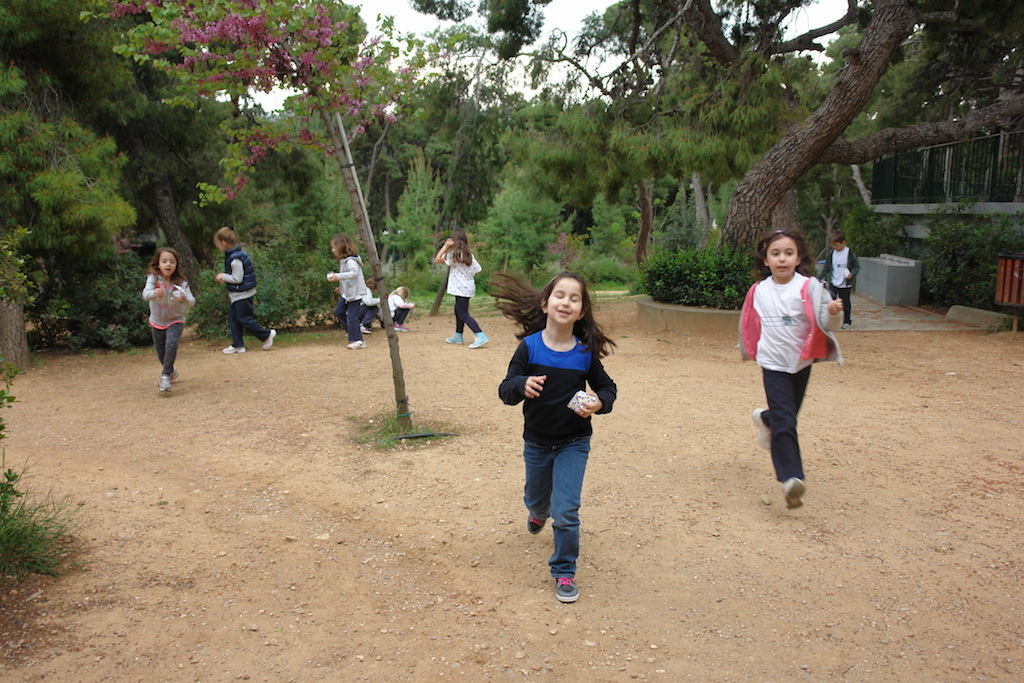 Κυνήγι πασχαλινών αυγών - Κεντρική Εικόνα