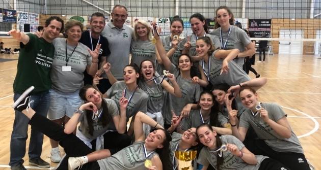 stin_koryfi_tis_ellados_sto_volei