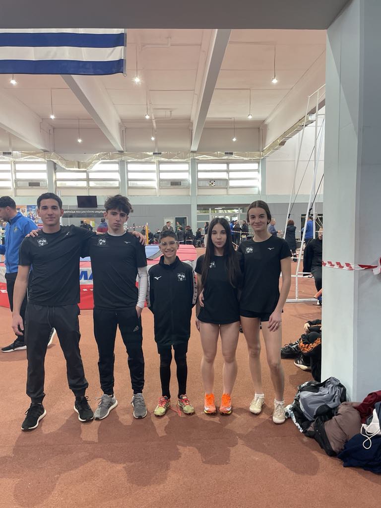 Η ομάδα στίβου στον Κλειστό στίβο