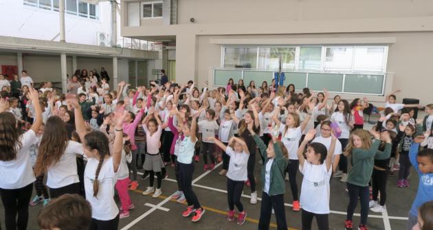 13._apo_-_flash_mob 13._apo_-_flash_mob
