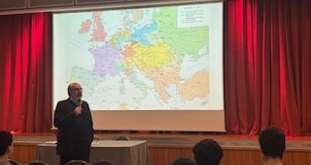 Ημερίδα με θέμα «Ο ρόλος του Ευρωπαΐου Πολίτη» Ημερίδα με θέμα «Ο ρόλος του Ευρωπαΐου Πολίτη»