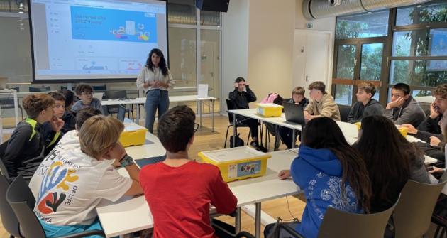 Τα παιδιά του Τμήματος Γερμανικών της Β΄ Γυμνασίου γίνονται… MINT Makers! Τα παιδιά του Τμήματος Γερμανικών της Β΄ Γυμνασίου γίνονται… MINT Makers!