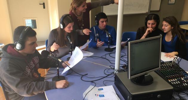 web_radio_ekpompi_sta_gallika