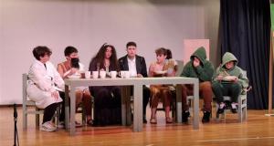 Θεατρική παράσταση από το Σχολείο των Λειψών