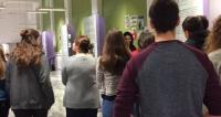 «Λέξεις που χαμογελούν, λέξεις που πληγώνουν...» 