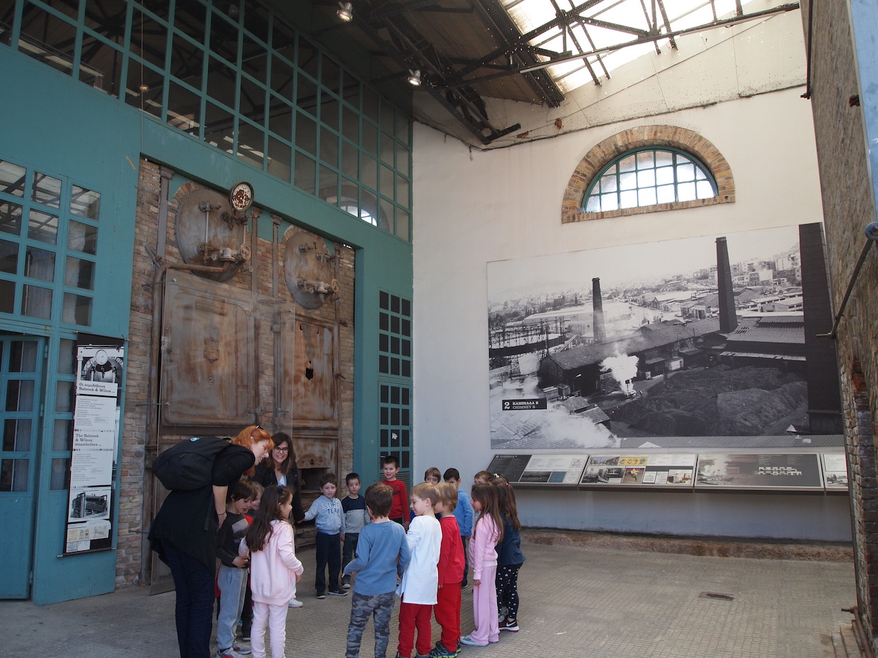 to_ergastiri_sto_moyseio_fotaerioy