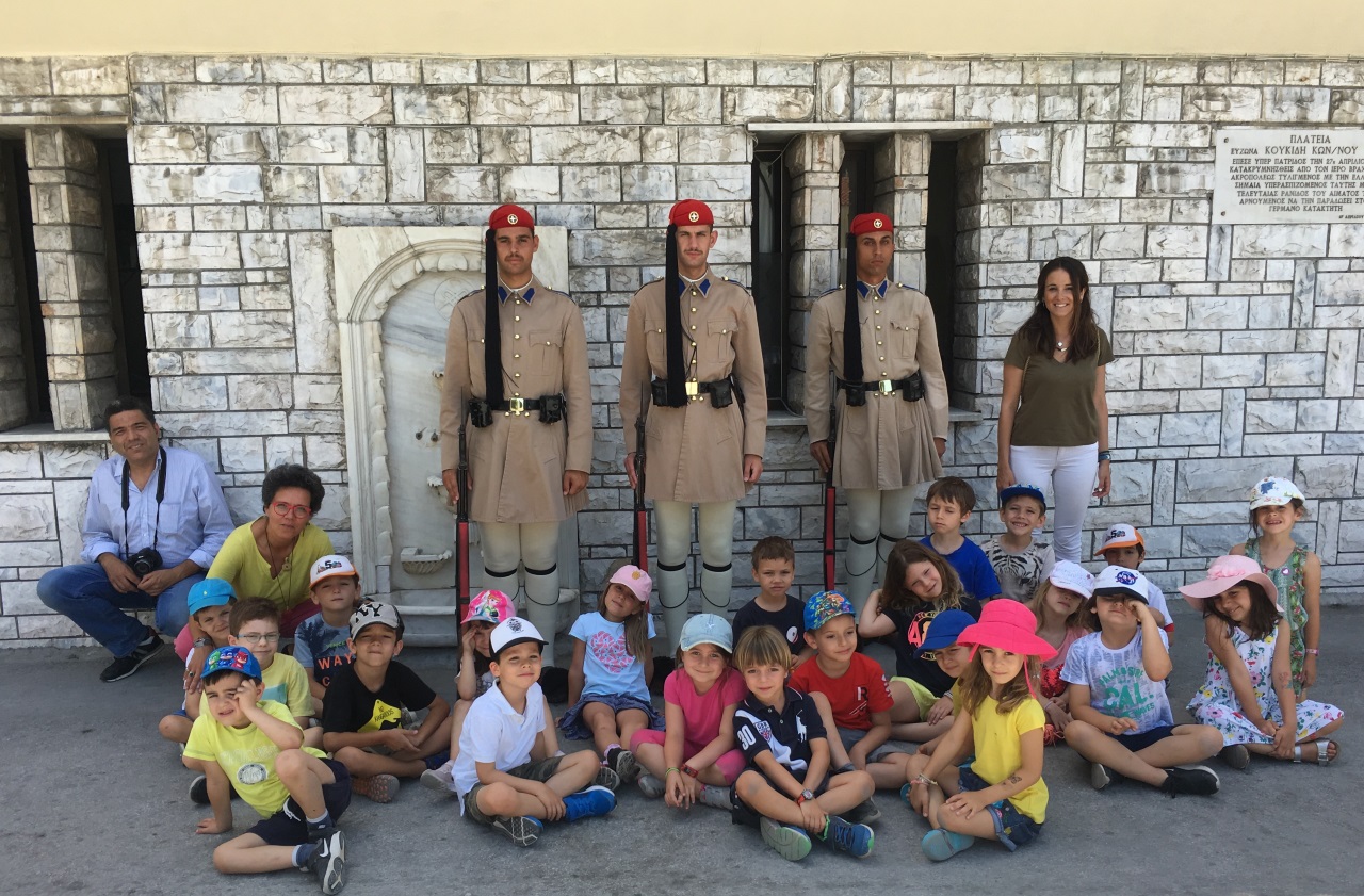 to_nipiagogeio_stin_proedriki_froyra