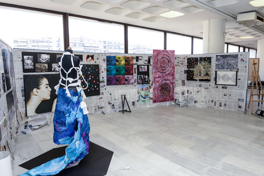 Έκθεση Visual Arts του ΙΒ2 - Κεντρική Εικόνα