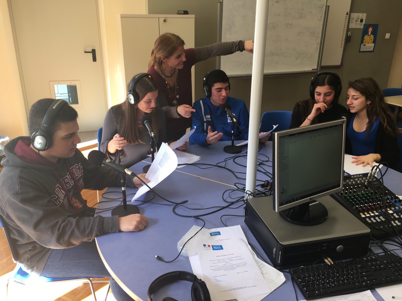 web_radio_ekpompi_sta_gallika